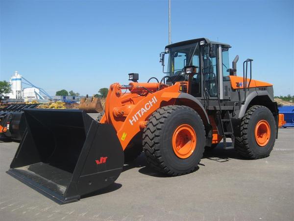 Погрузчик Hitachi ZW220 Погрузчик Hitachi ZW220